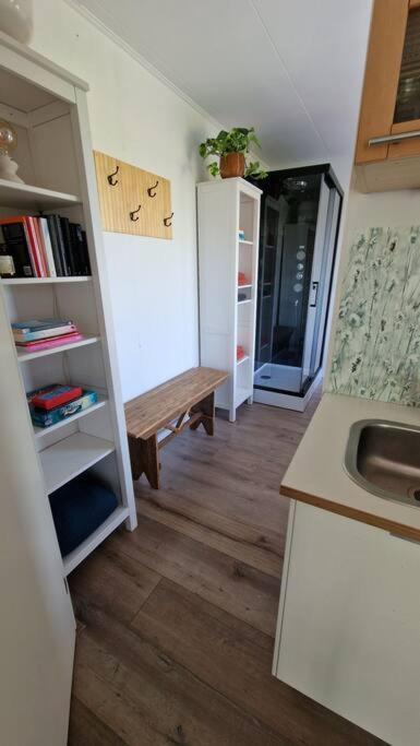 Tiny House "De Veenpolder" De Veenhoop 外观 照片